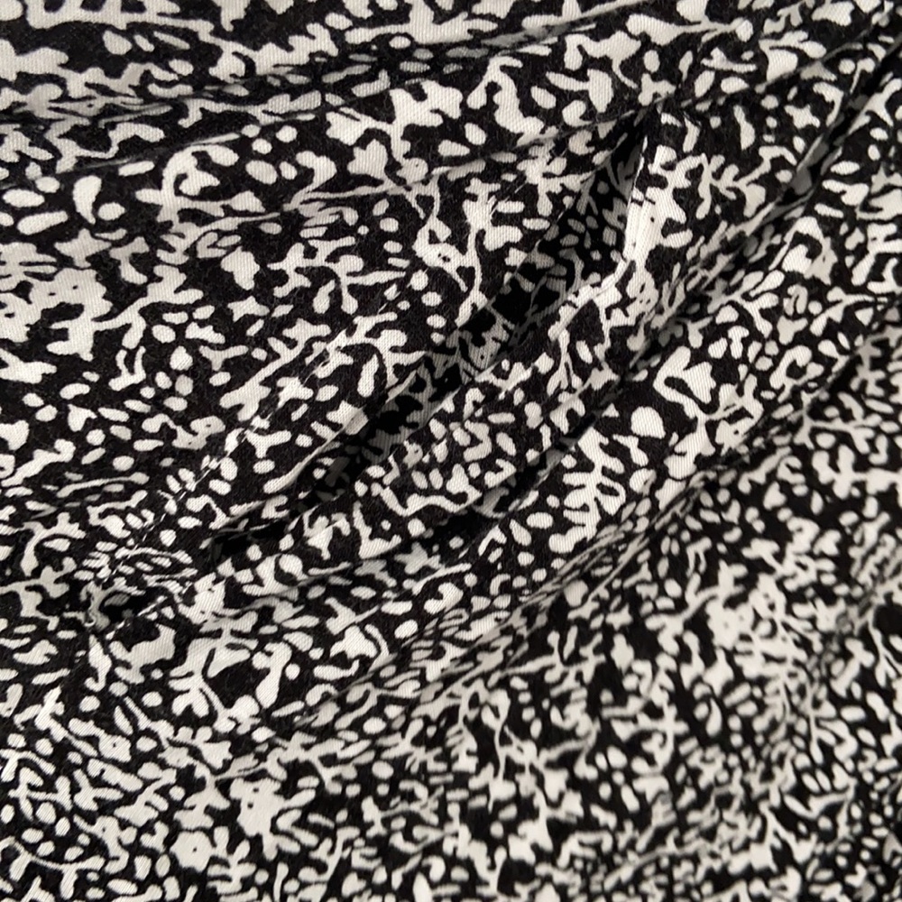 Printed Jumpsuit with Pockets - Picture 4 of 5